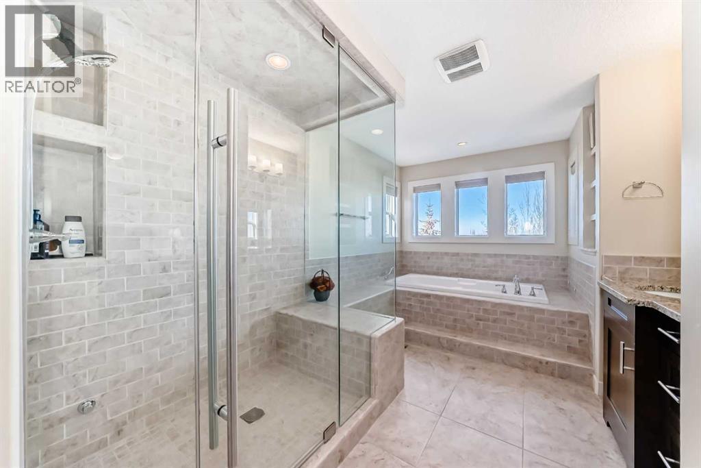 49 Crestridge View Sw, Calgary, AB - Indoor Photo Showing Bathroom