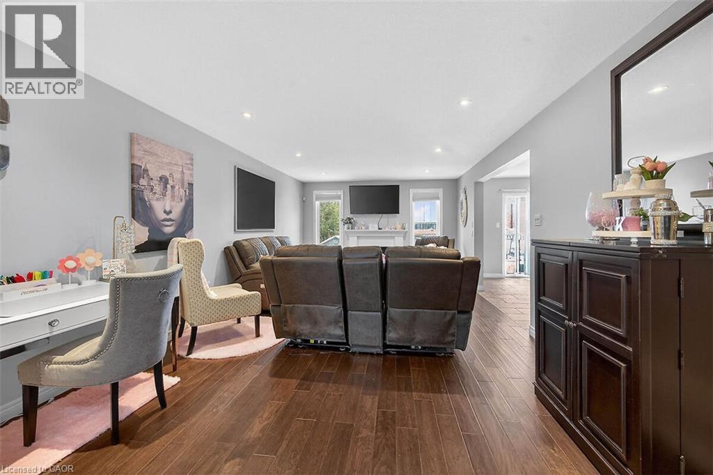 71 Jessica Street, Hamilton, ON - Indoor