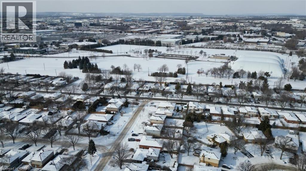 626 Cape Avenue, Burlington, ON - Outdoor With View