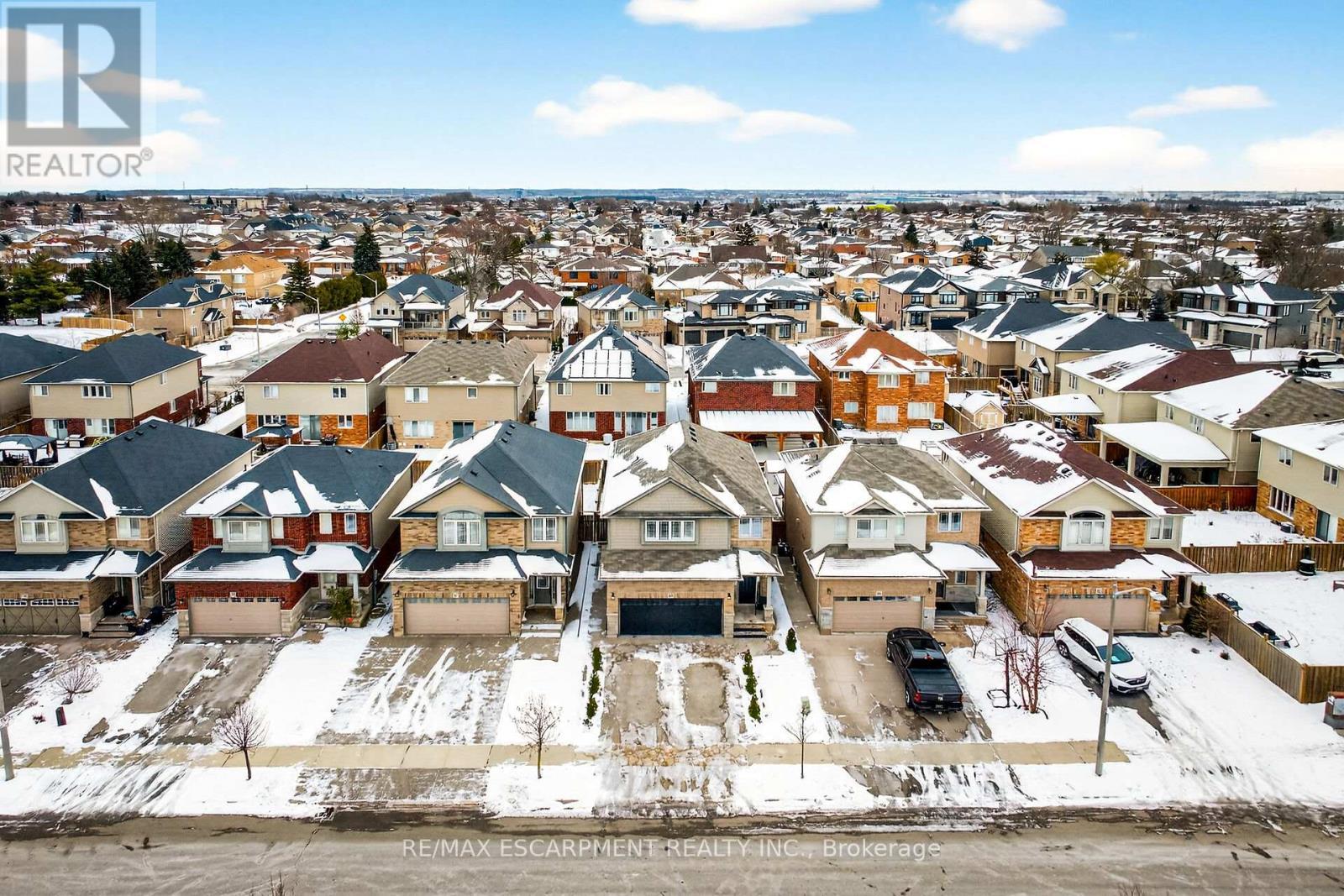 63 Chamomile Drive, Hamilton, ON - Outdoor