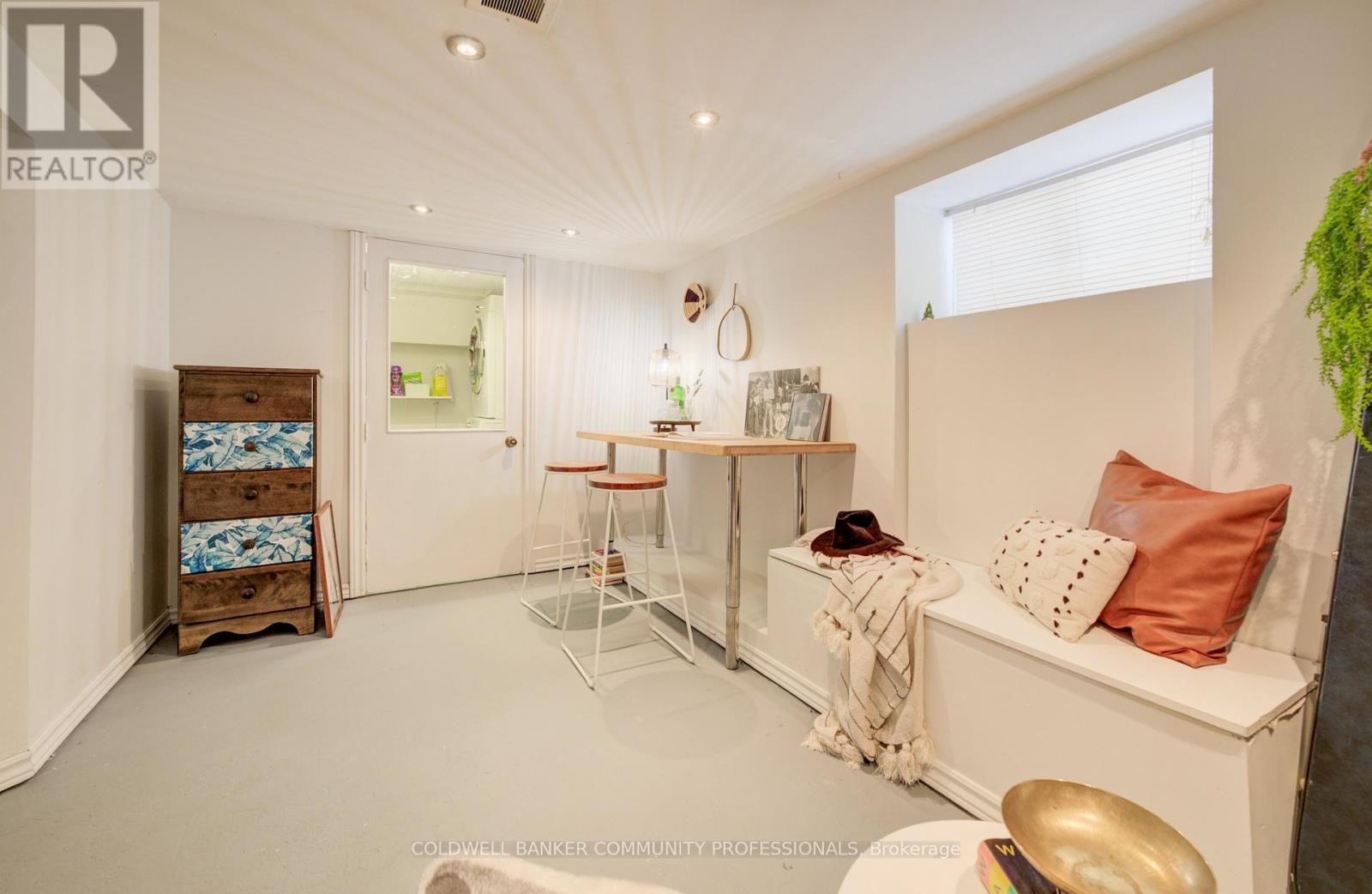 60 Alpine Avenue, Hamilton, ON - Indoor Photo Showing Other Room