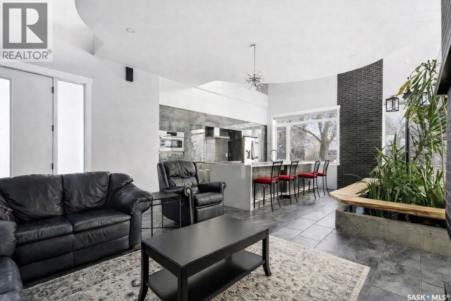 3601 Grassick Avenue, Regina, SK - Indoor Photo Showing Living Room