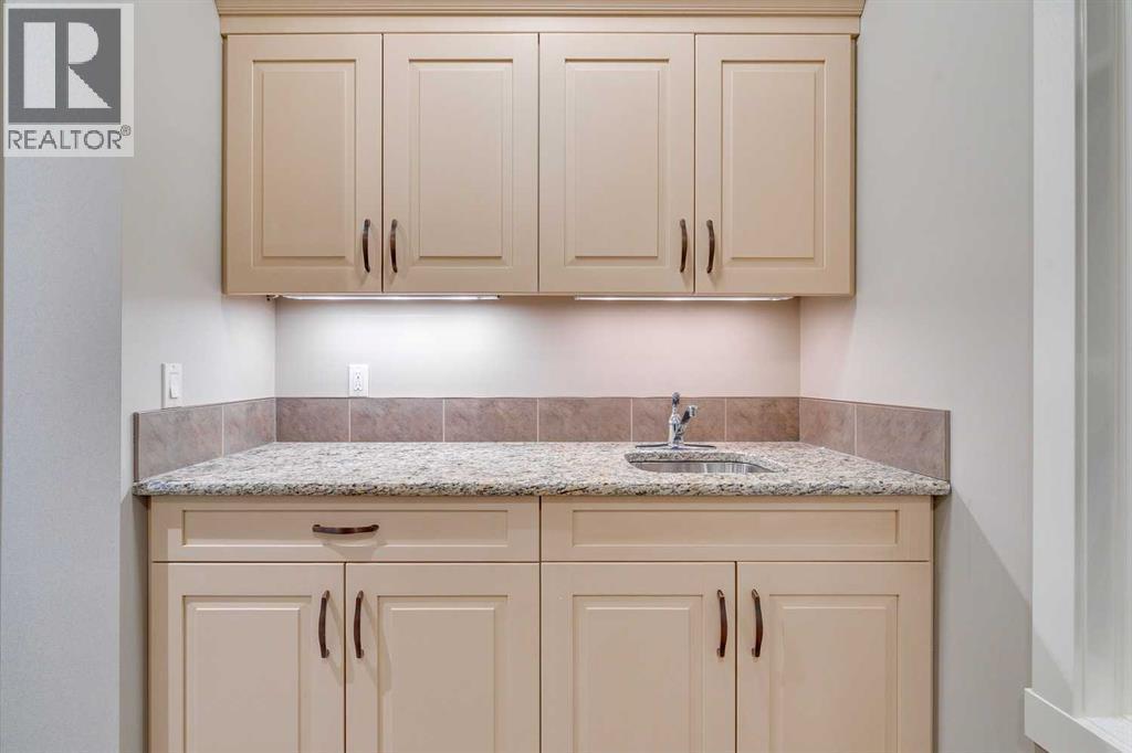 215 Patton Court Sw, Calgary, AB - Indoor