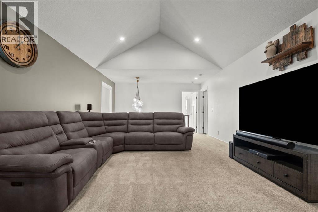 116 Ranchers View, Okotoks, AB - Indoor Photo Showing Living Room