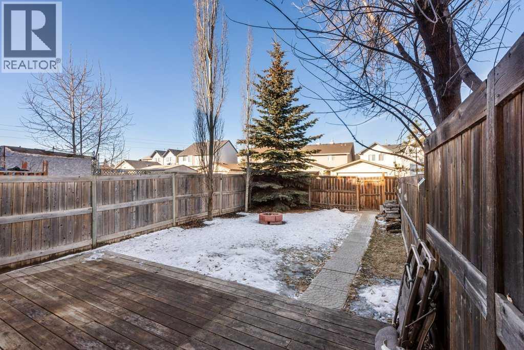 16 Elgin Bay Se, Calgary, AB - Outdoor