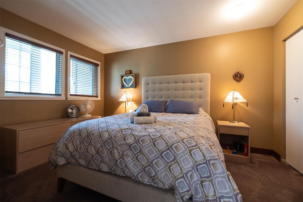 121-4559 Timberline Crescent, Fernie, BC - Indoor Photo Showing Bedroom