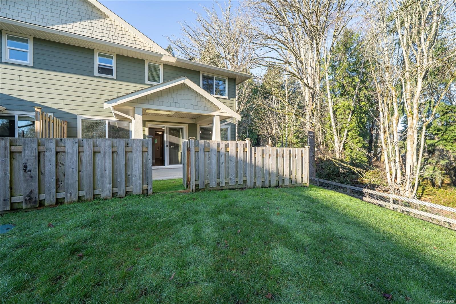 2121 Charters Rd, Sooke, BC - Outdoor