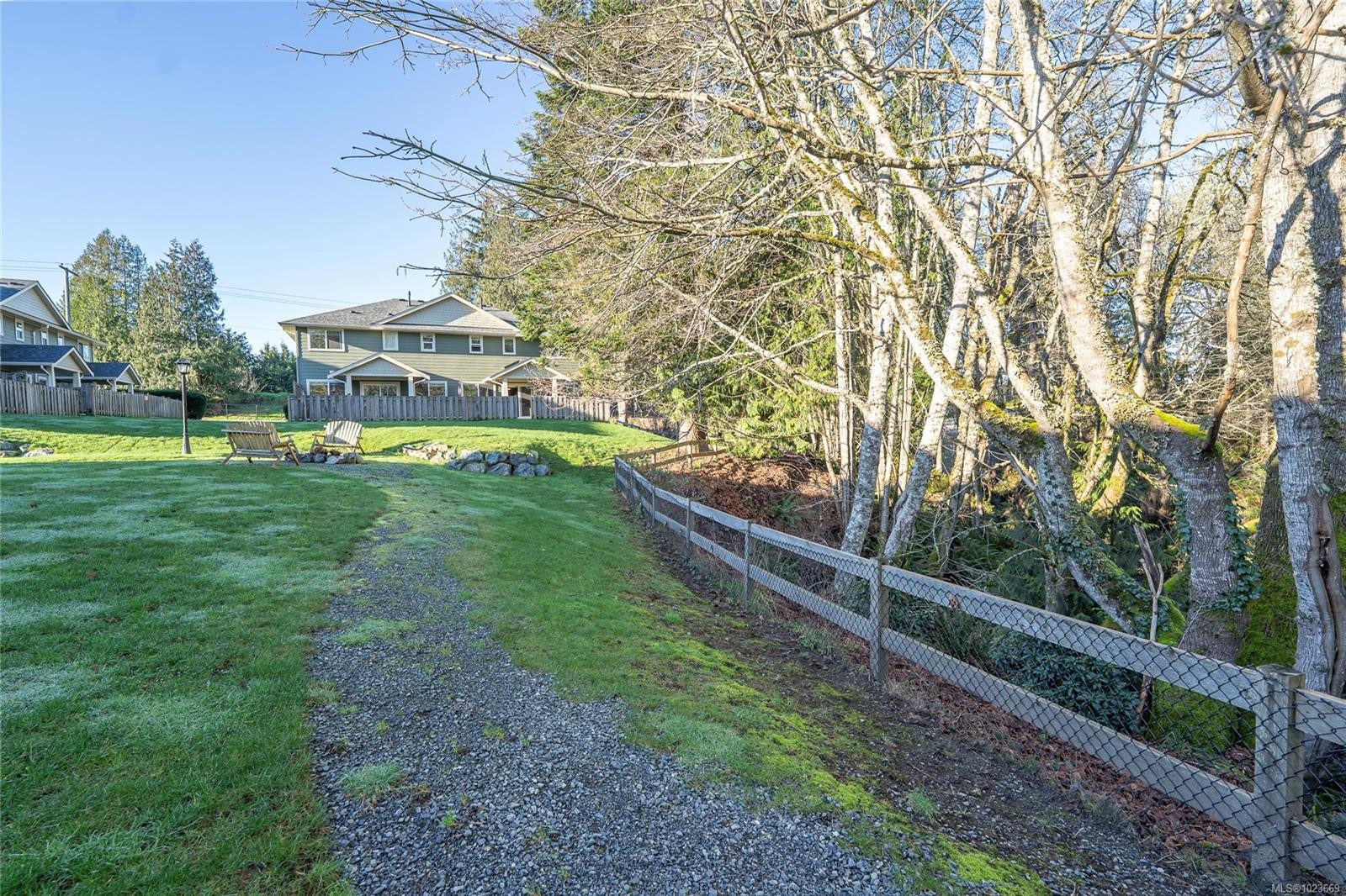 2121 Charters Rd, Sooke, BC - Outdoor