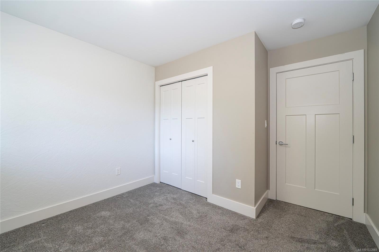 2121 Charters Rd, Sooke, BC - Indoor Photo Showing Other Room