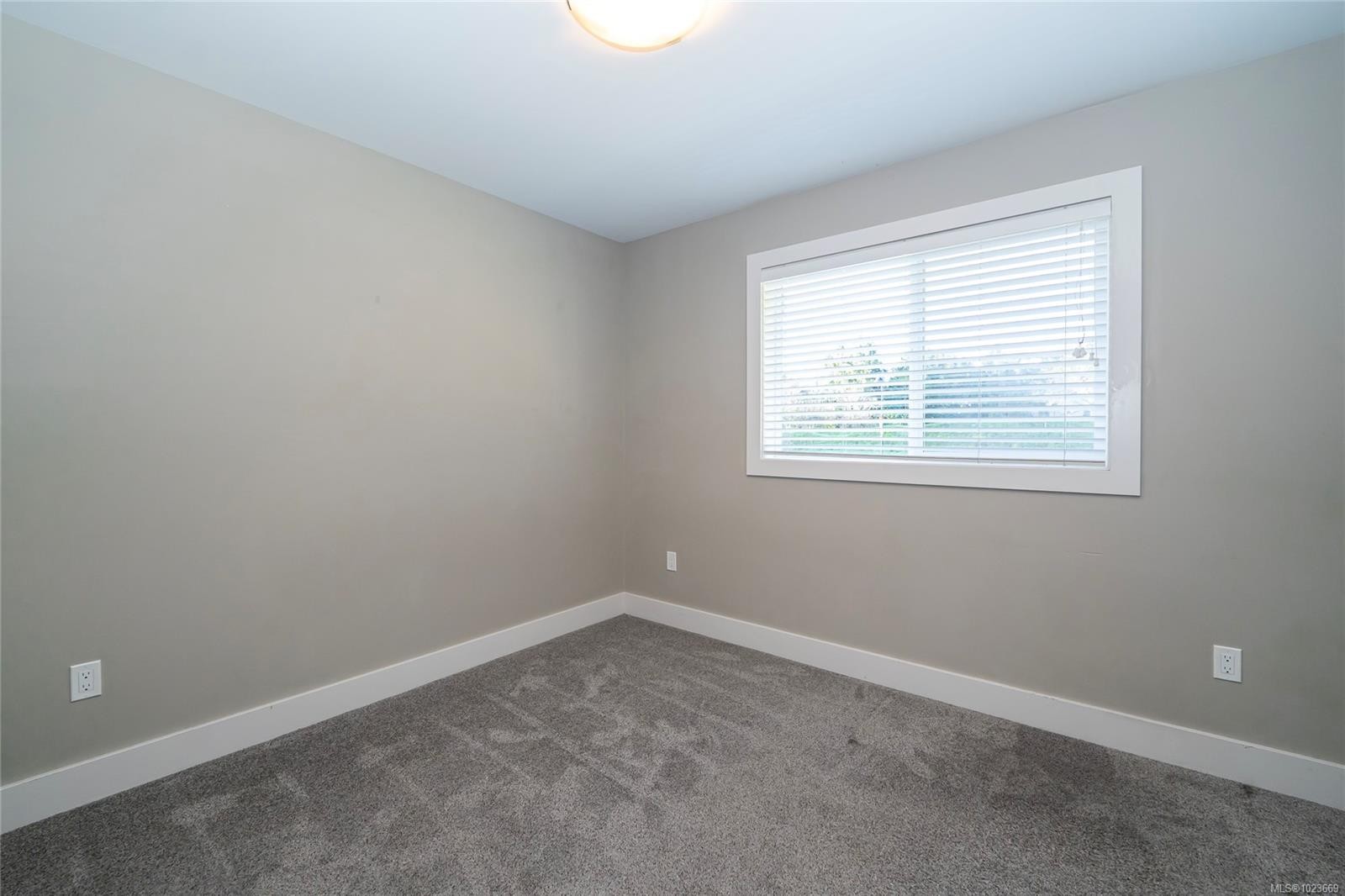 2121 Charters Rd, Sooke, BC - Indoor Photo Showing Other Room