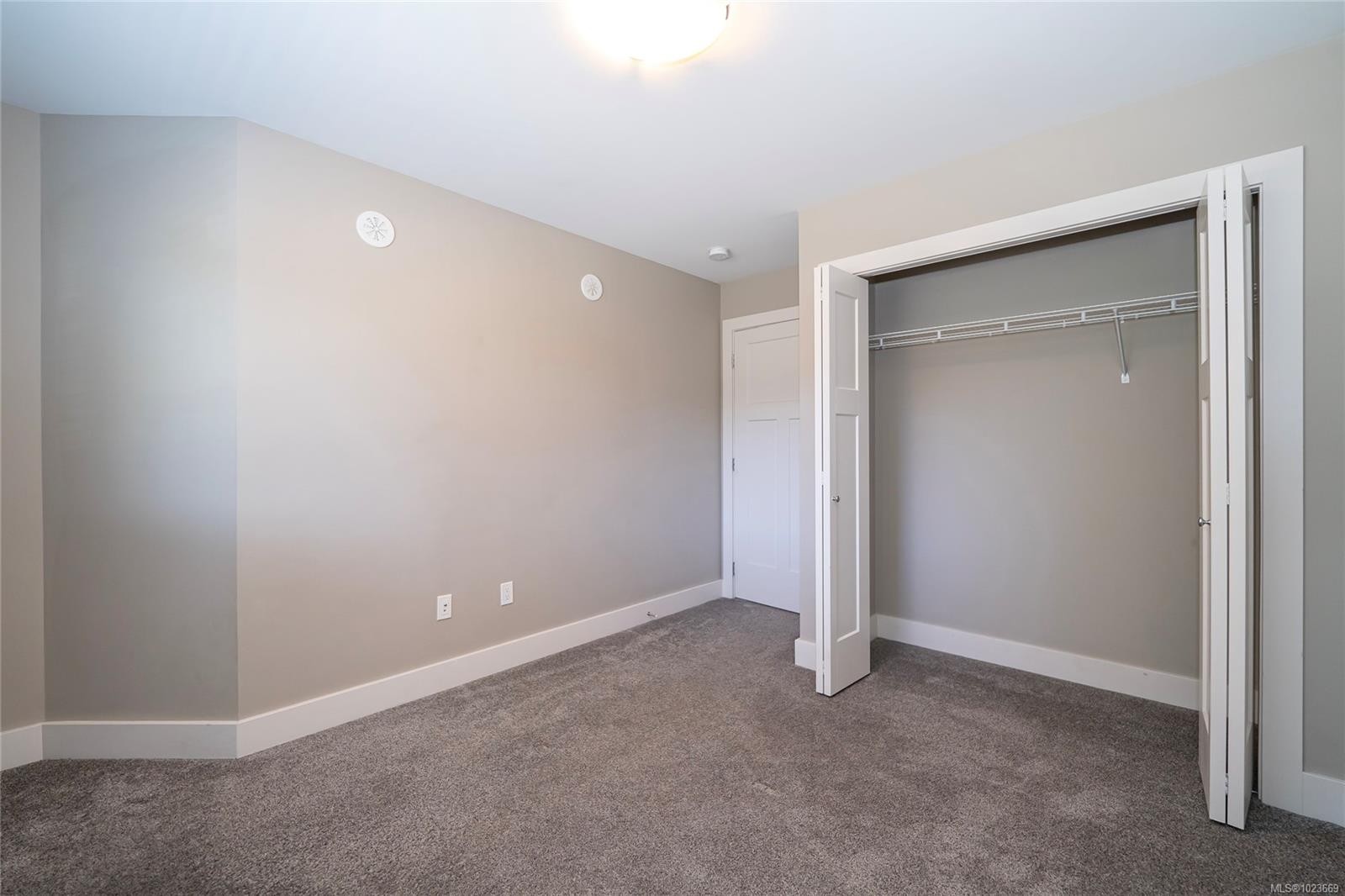 2121 Charters Rd, Sooke, BC - Indoor Photo Showing Other Room