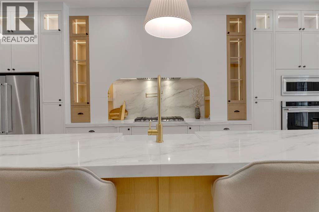 2518 20 Street Sw, Calgary, AB - Indoor Photo Showing Kitchen