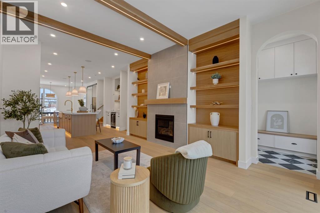 2518 20 Street Sw, Calgary, AB - Indoor Photo Showing Living Room With Fireplace