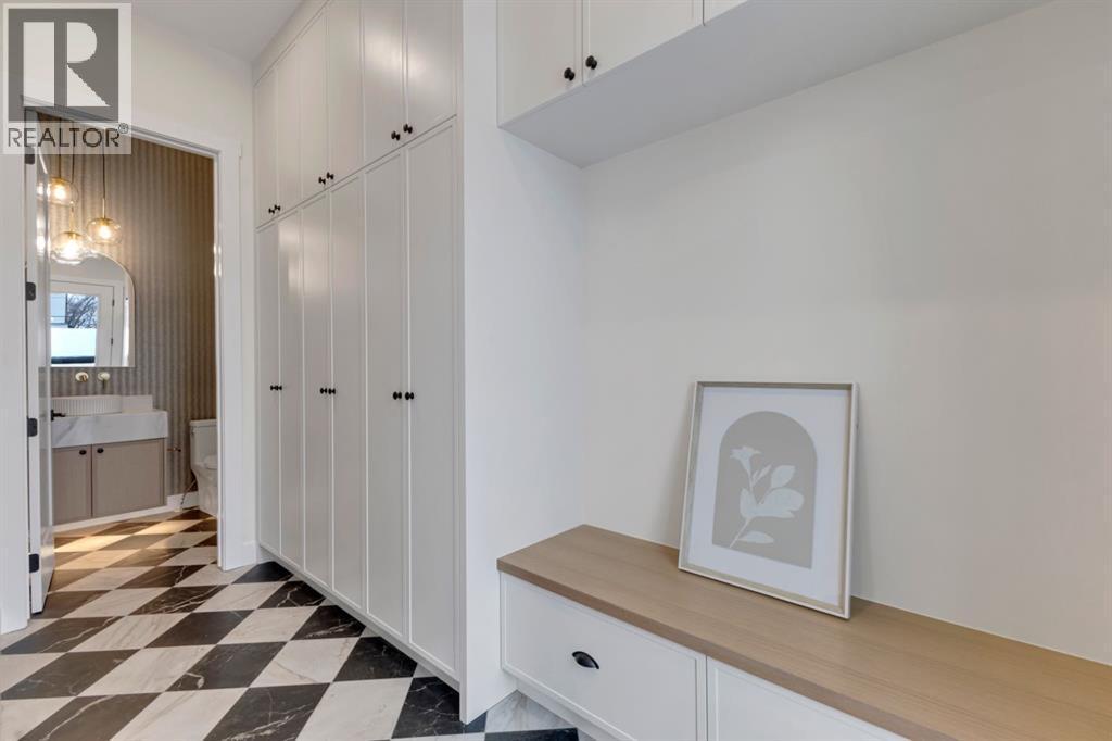 2518 20 Street Sw, Calgary, AB - Indoor Photo Showing Other Room