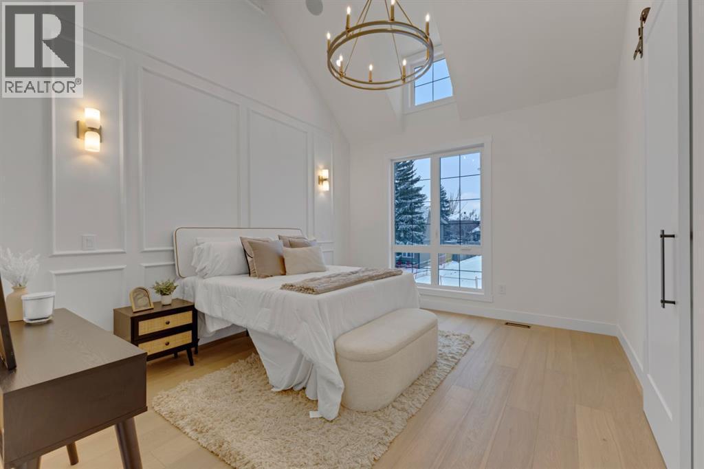 2518 20 Street Sw, Calgary, AB - Indoor