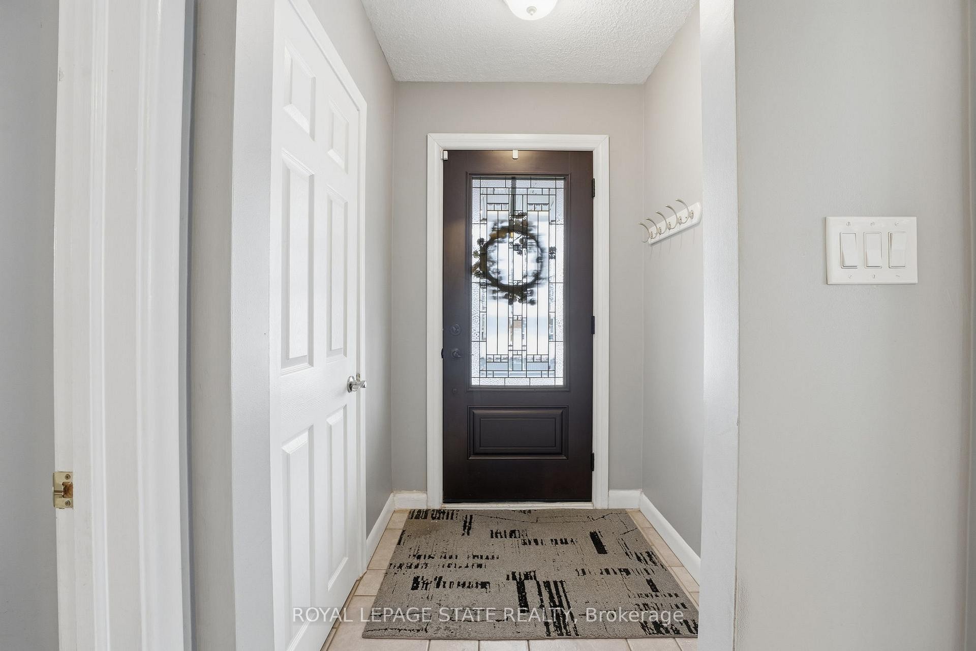 473 Mohawk Road W, Hamilton, ON - Indoor Photo Showing Other Room