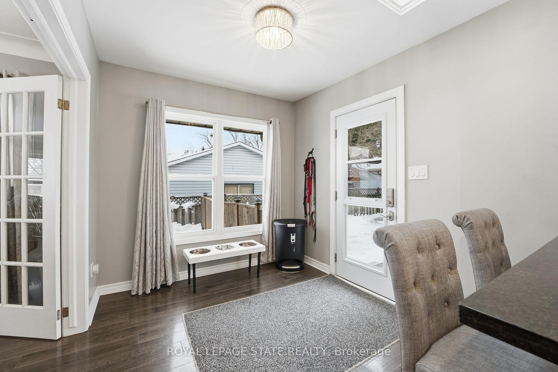 473 Mohawk Road W, Hamilton, ON - Indoor Photo Showing Other Room