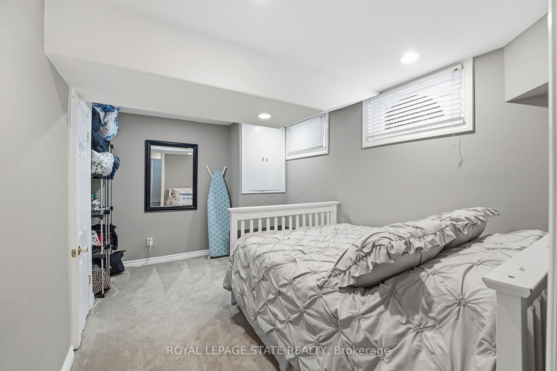 473 Mohawk Road W, Hamilton, ON - Indoor Photo Showing Bedroom