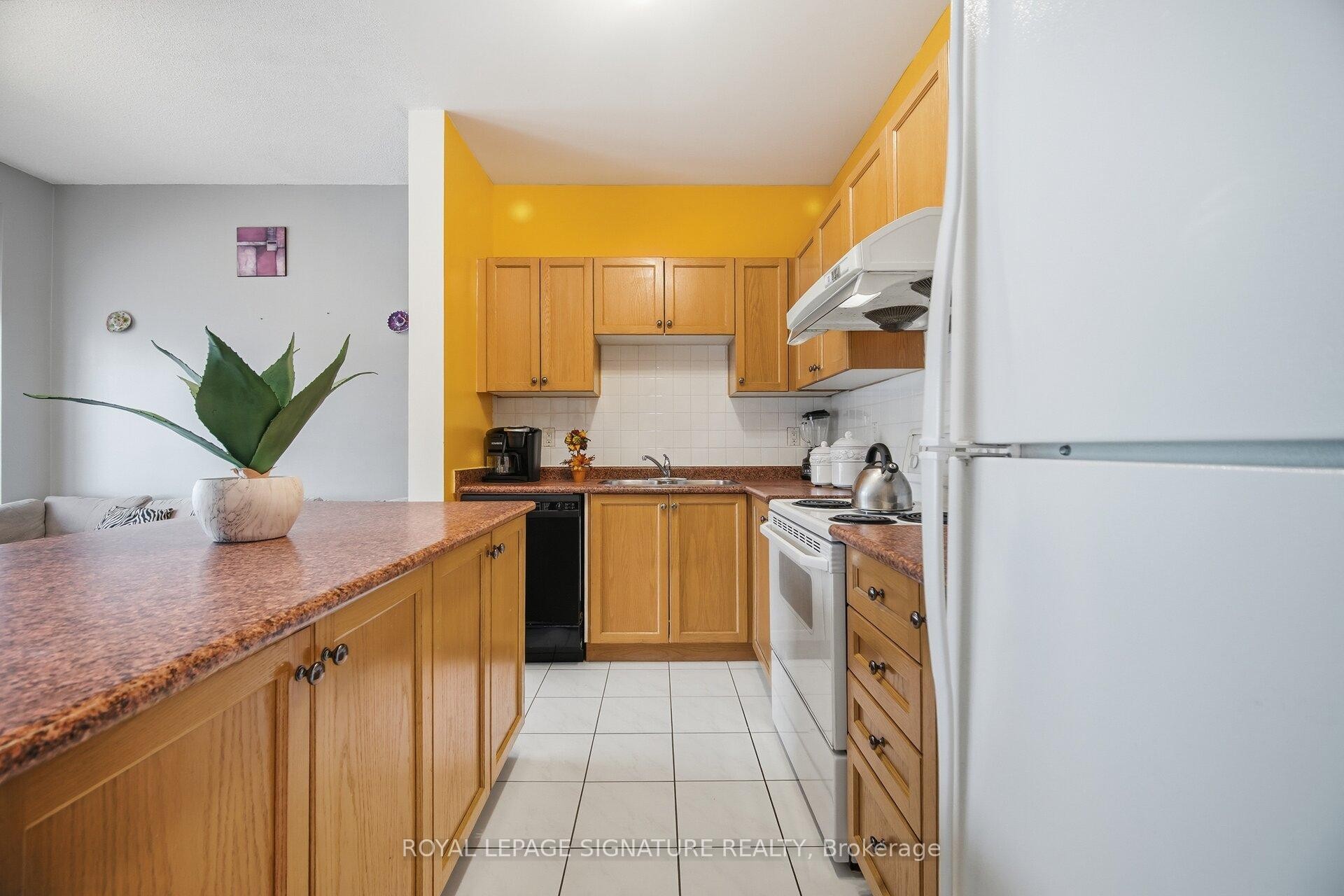 6526 Song Bird Crescent, Mississauga, ON