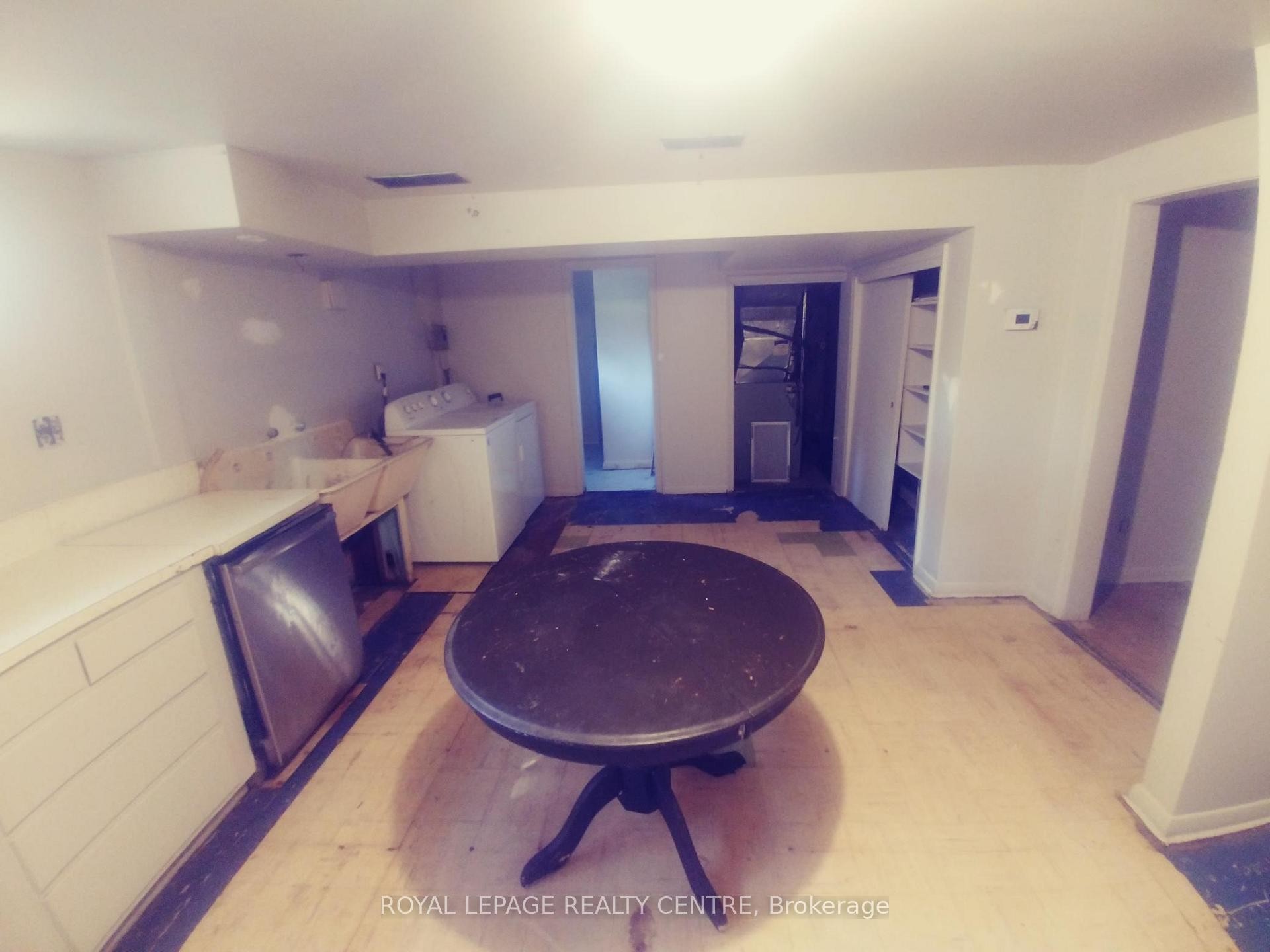 1534 Cawthra Road, Mississauga, ON