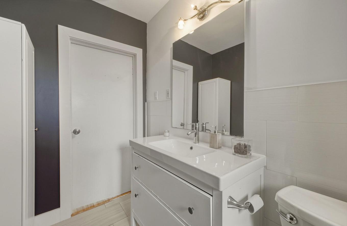 Salle de bains - 33 Rue Saratoga, Gatineau (Aylmer), QC - Indoor Photo Showing Bathroom