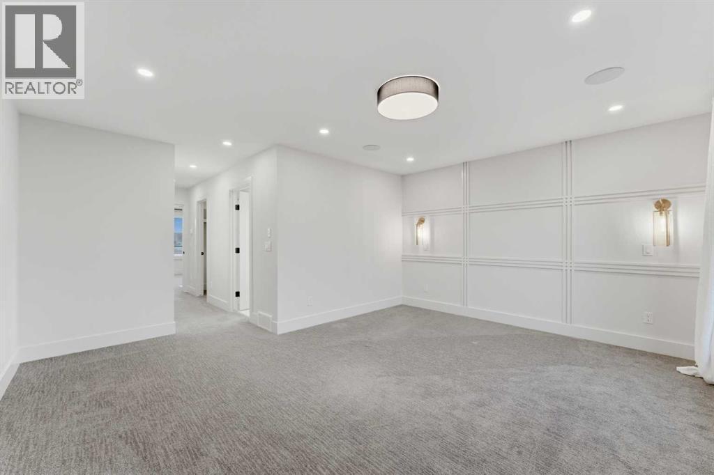 631 55 Avenue Sw, Calgary, AB - Indoor Photo Showing Other Room