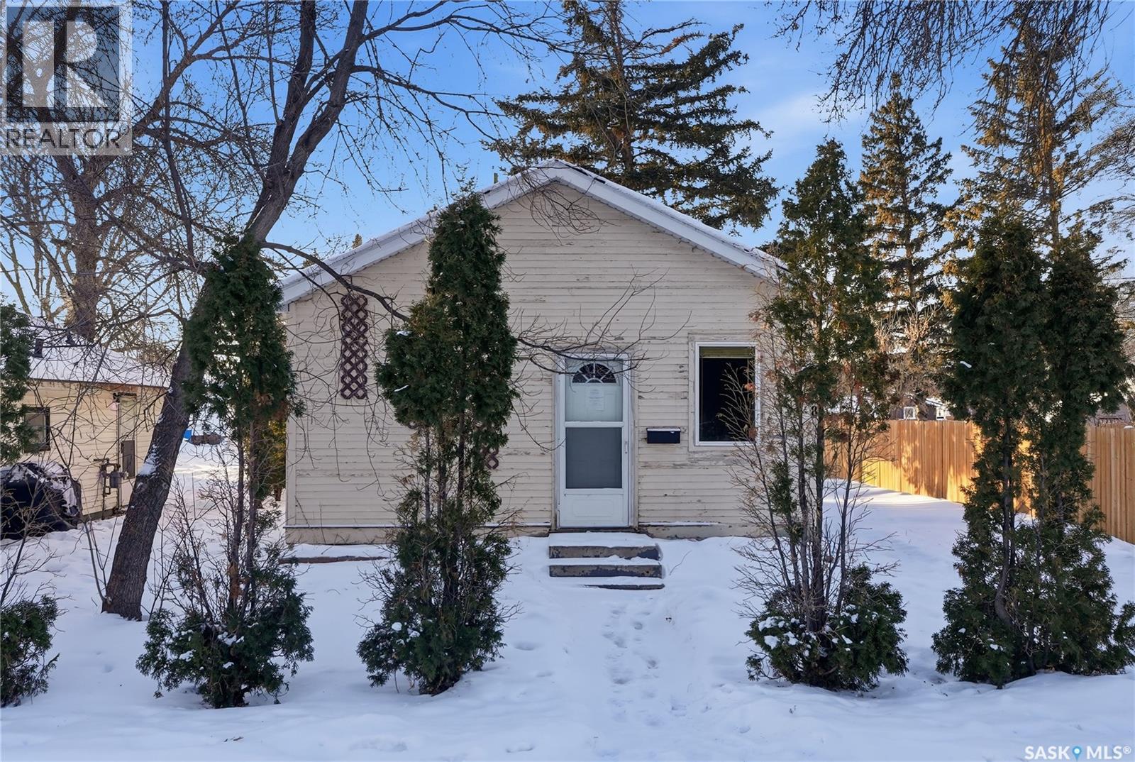 308 1St Street E, Delisle, SK - Outdoor