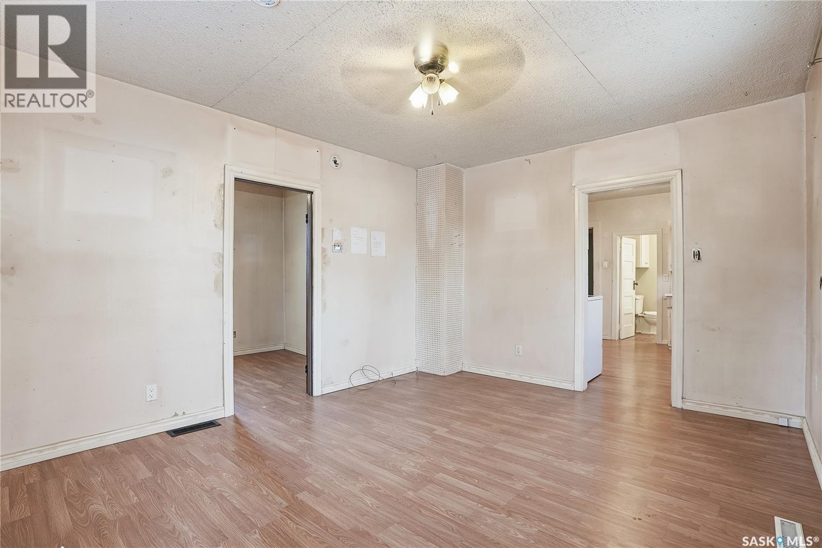 308 1St Street E, Delisle, SK - Indoor Photo Showing Other Room