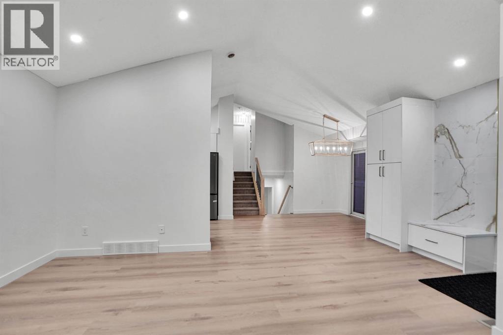 96 Covington Road Ne, Calgary, AB - Indoor Photo Showing Other Room