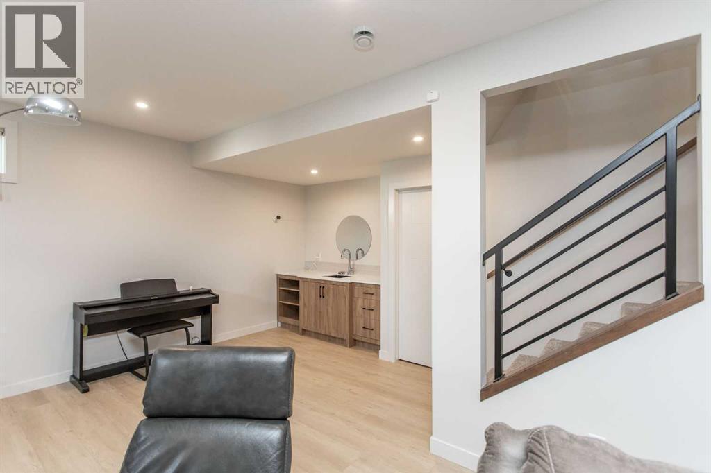 12 Emmett Crescent, Red Deer, AB - Indoor