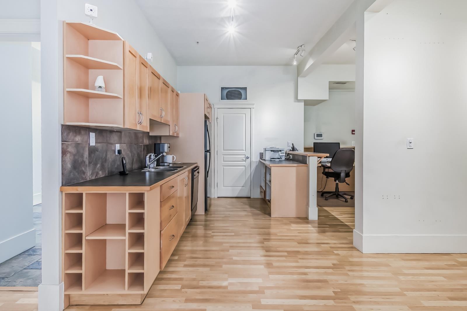 155 155, 10403 122 St Nw, Edmonton, AB