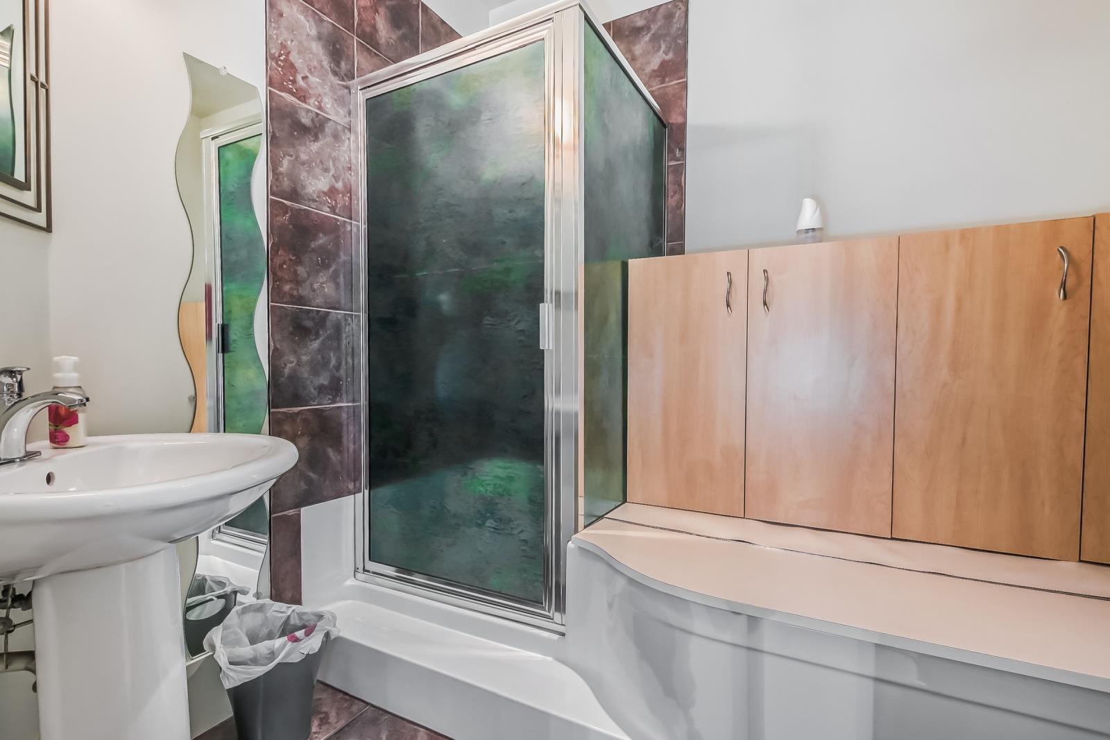 155 155, 10403 122 St Nw, Edmonton, AB