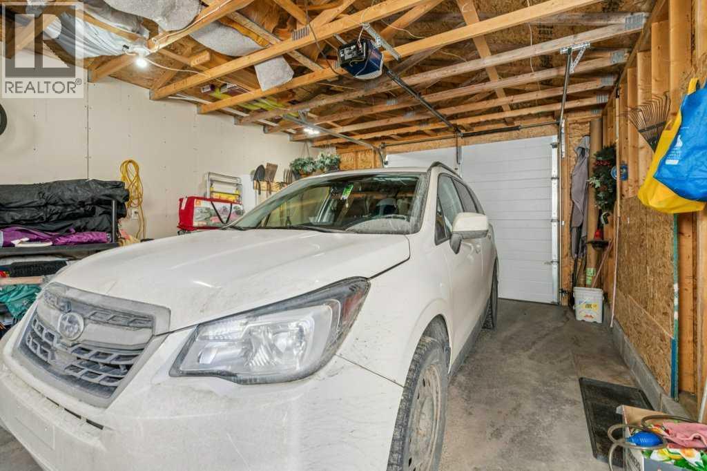 11 Somervale Drive Sw, Calgary, AB - Indoor Photo Showing Garage