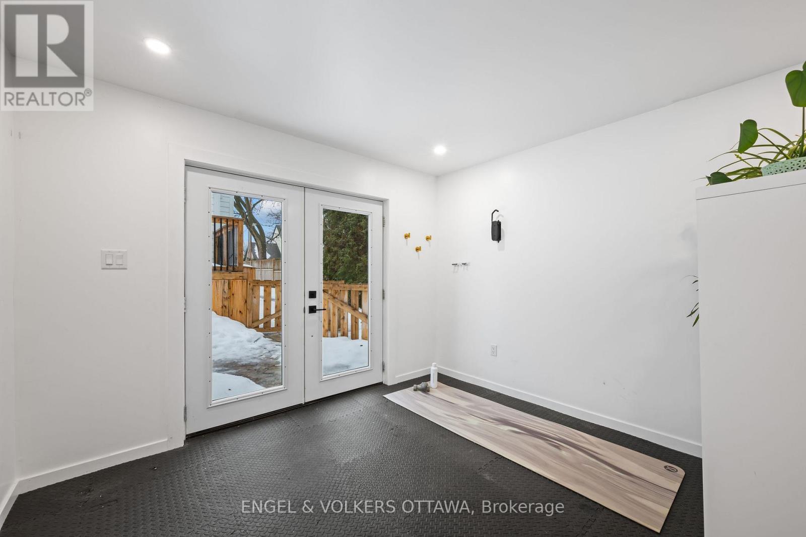 Gym - 22 Harvard Avenue, Ottawa, ON - Indoor Photo Showing Other Room