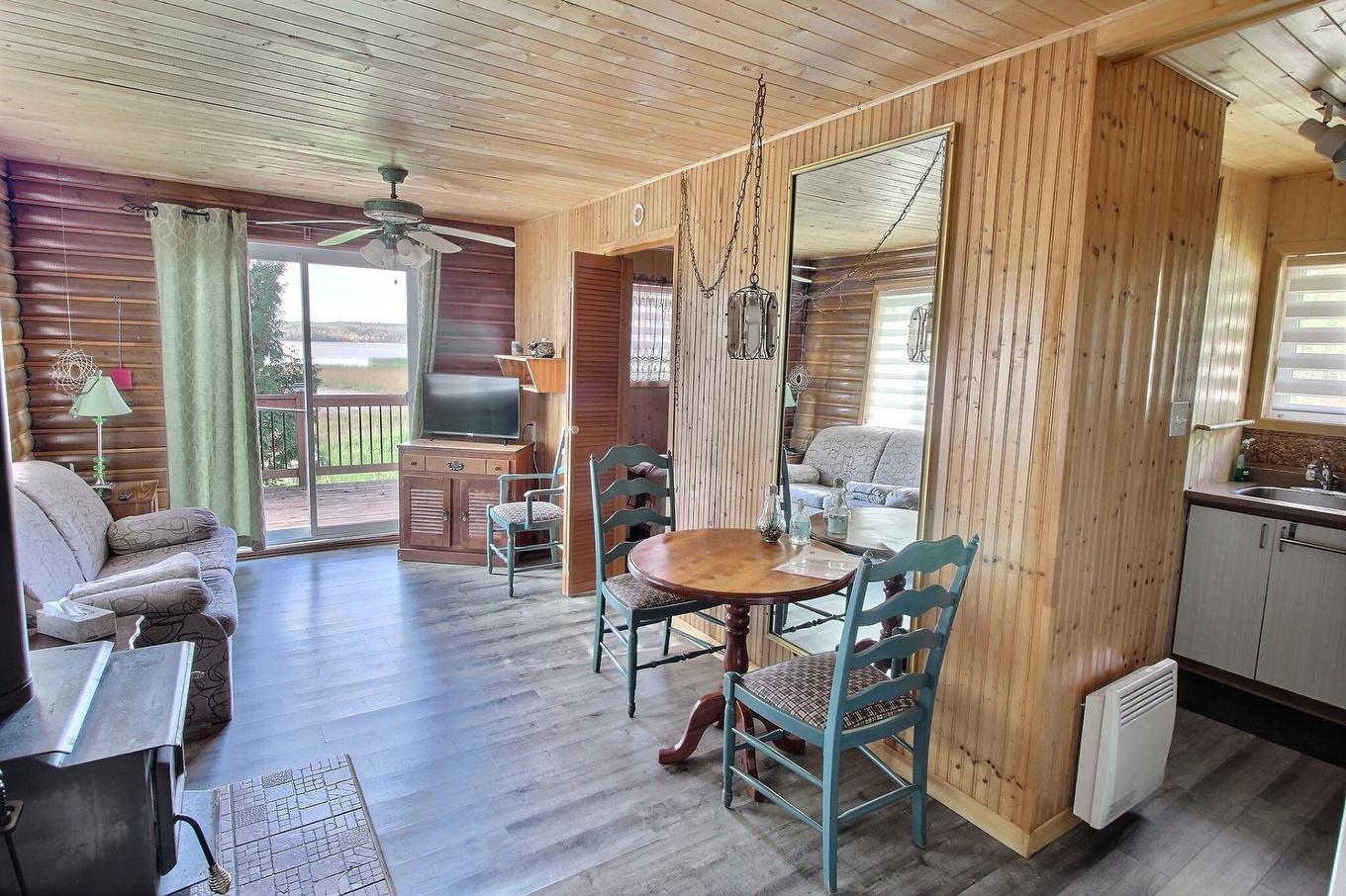 Vue d'ensemble - 1116 Ch. De La Baie-Solitaire, Rouyn-Noranda, QC - Indoor