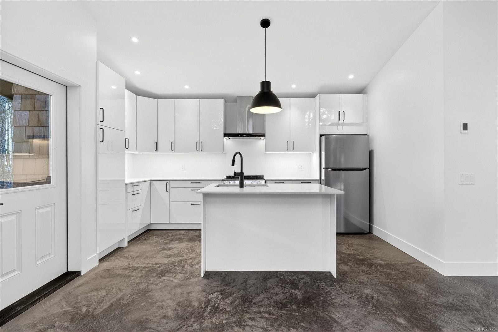 2450 Carpenter Rd, Sooke, BC