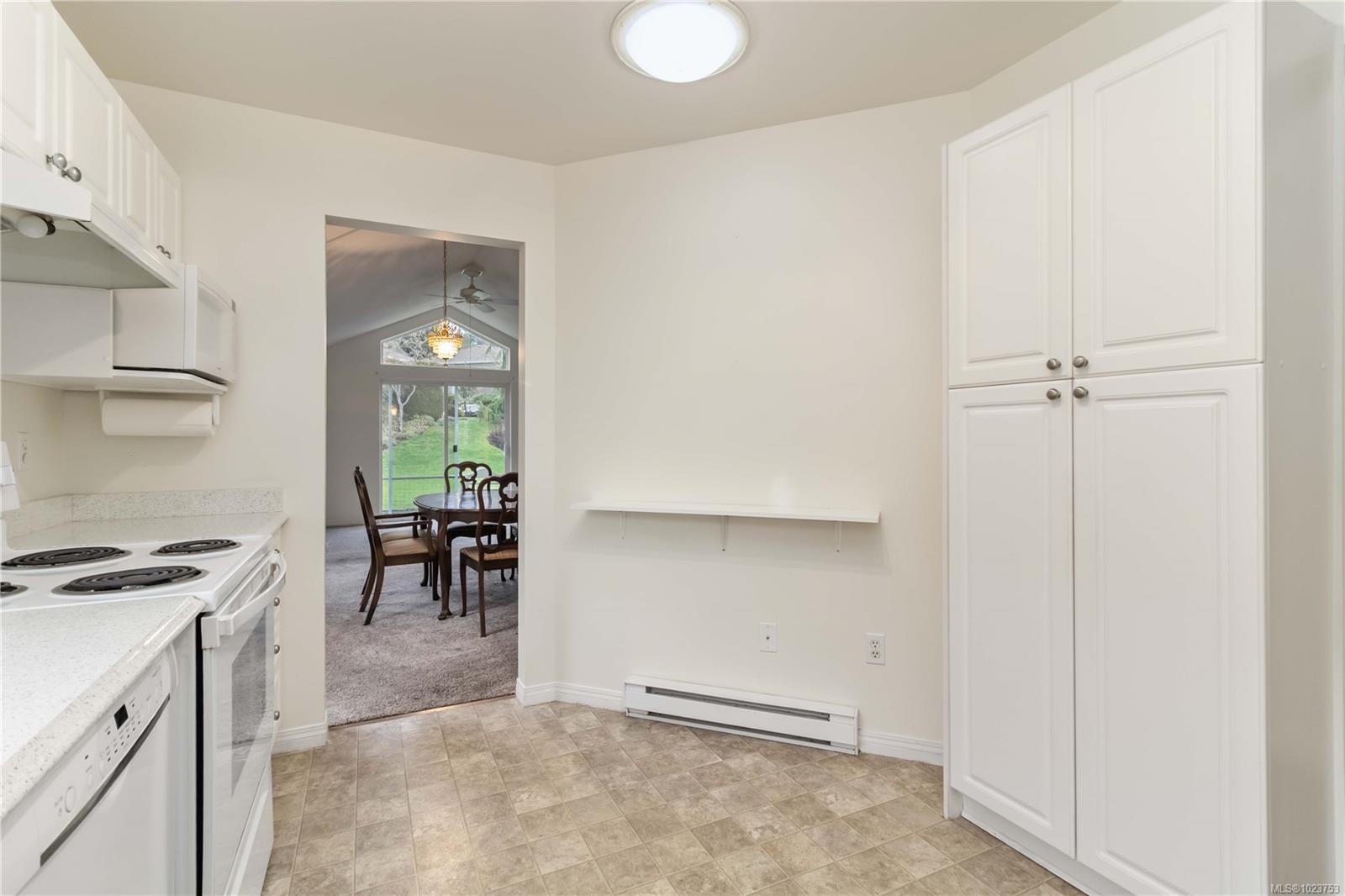 10-126 Hallowell Rd, View Royal, BC