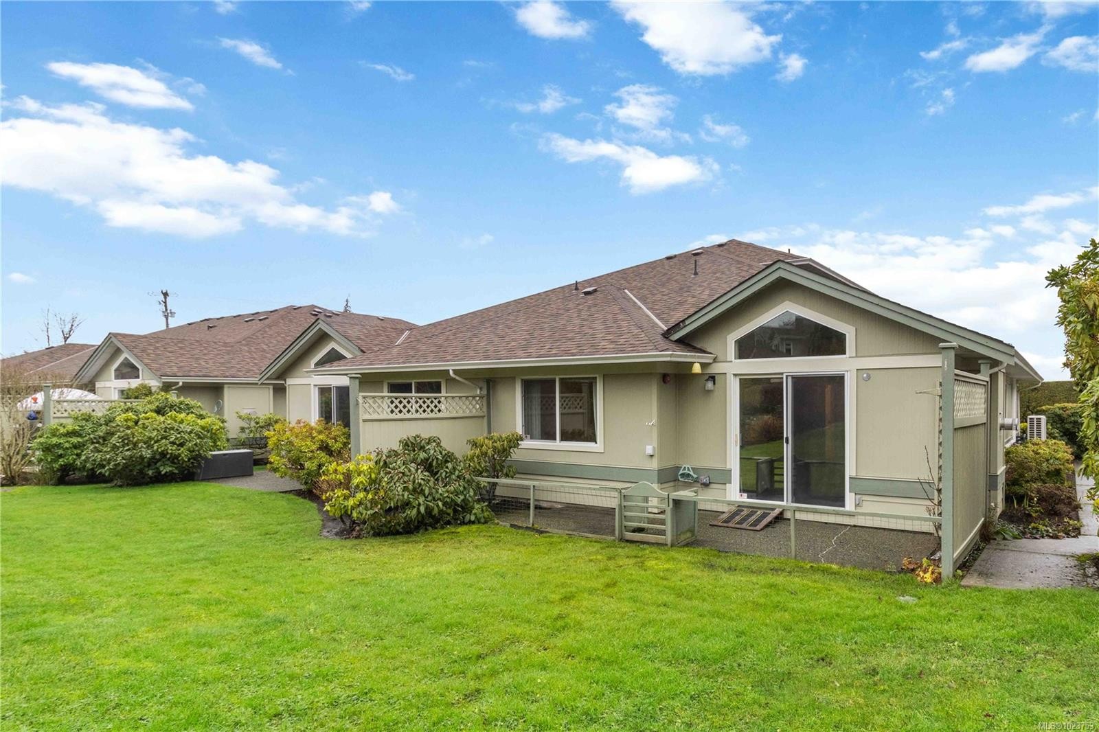 10-126 Hallowell Rd, View Royal, BC