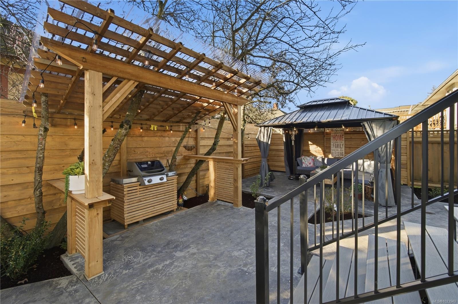 525 Sumas St, Victoria, BC