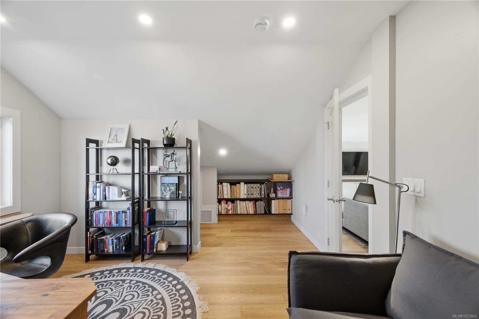 525 Sumas St, Victoria, BC