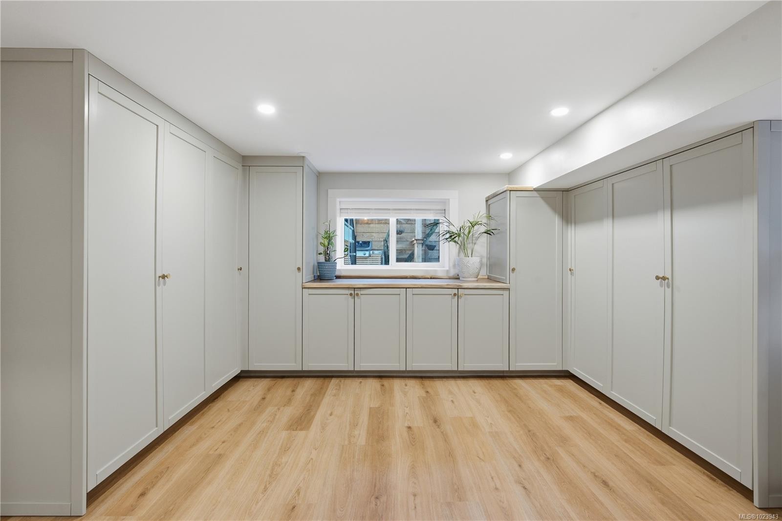 525 Sumas St, Victoria, BC