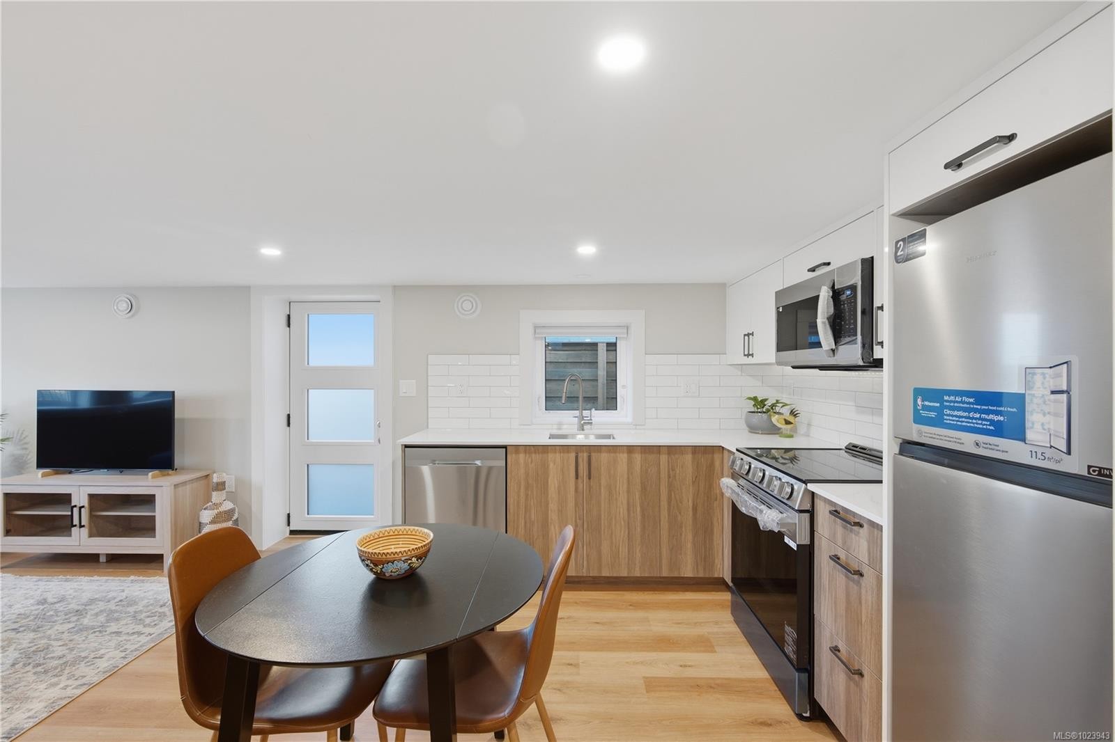 525 Sumas St, Victoria, BC