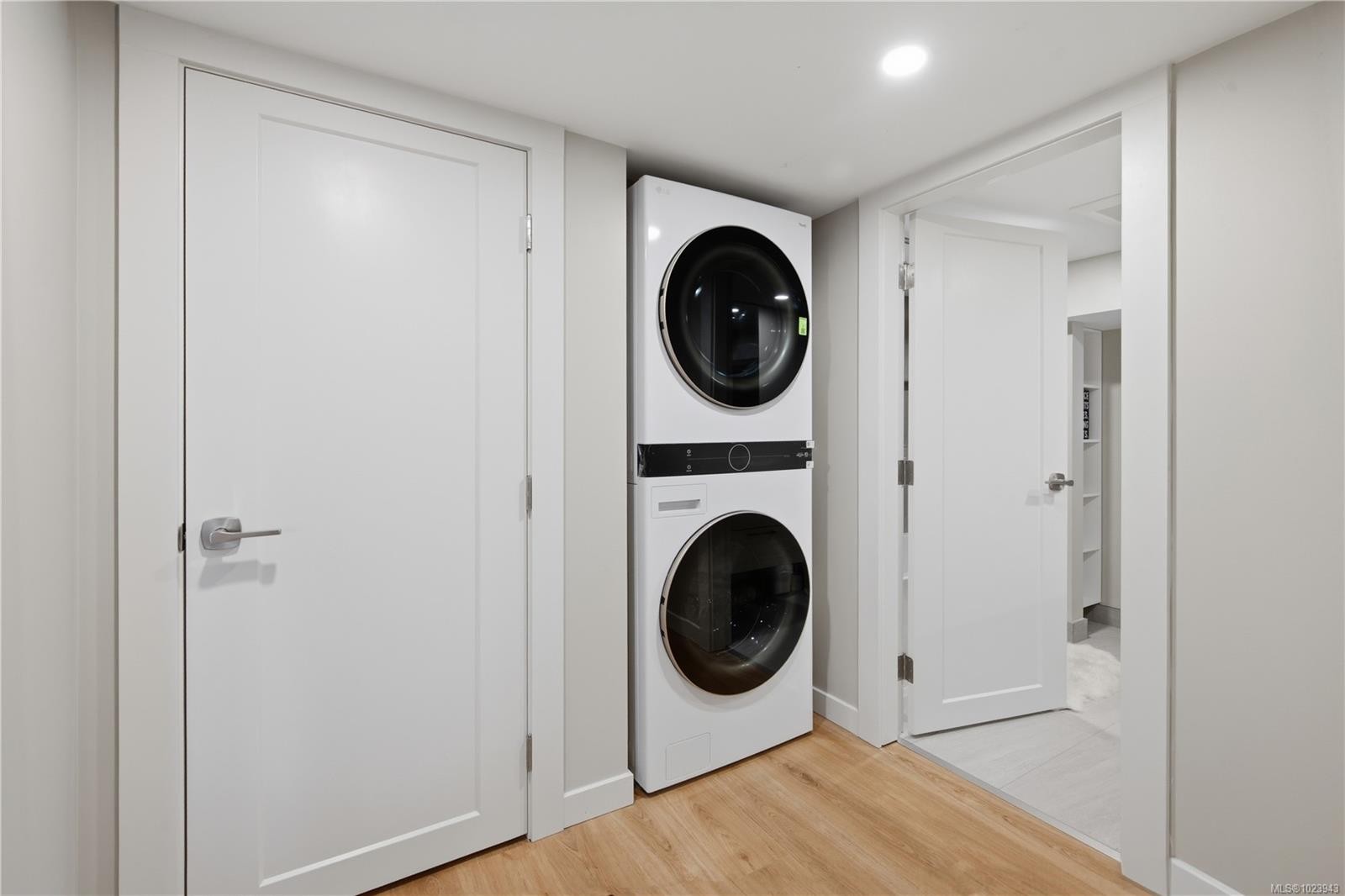 525 Sumas St, Victoria, BC