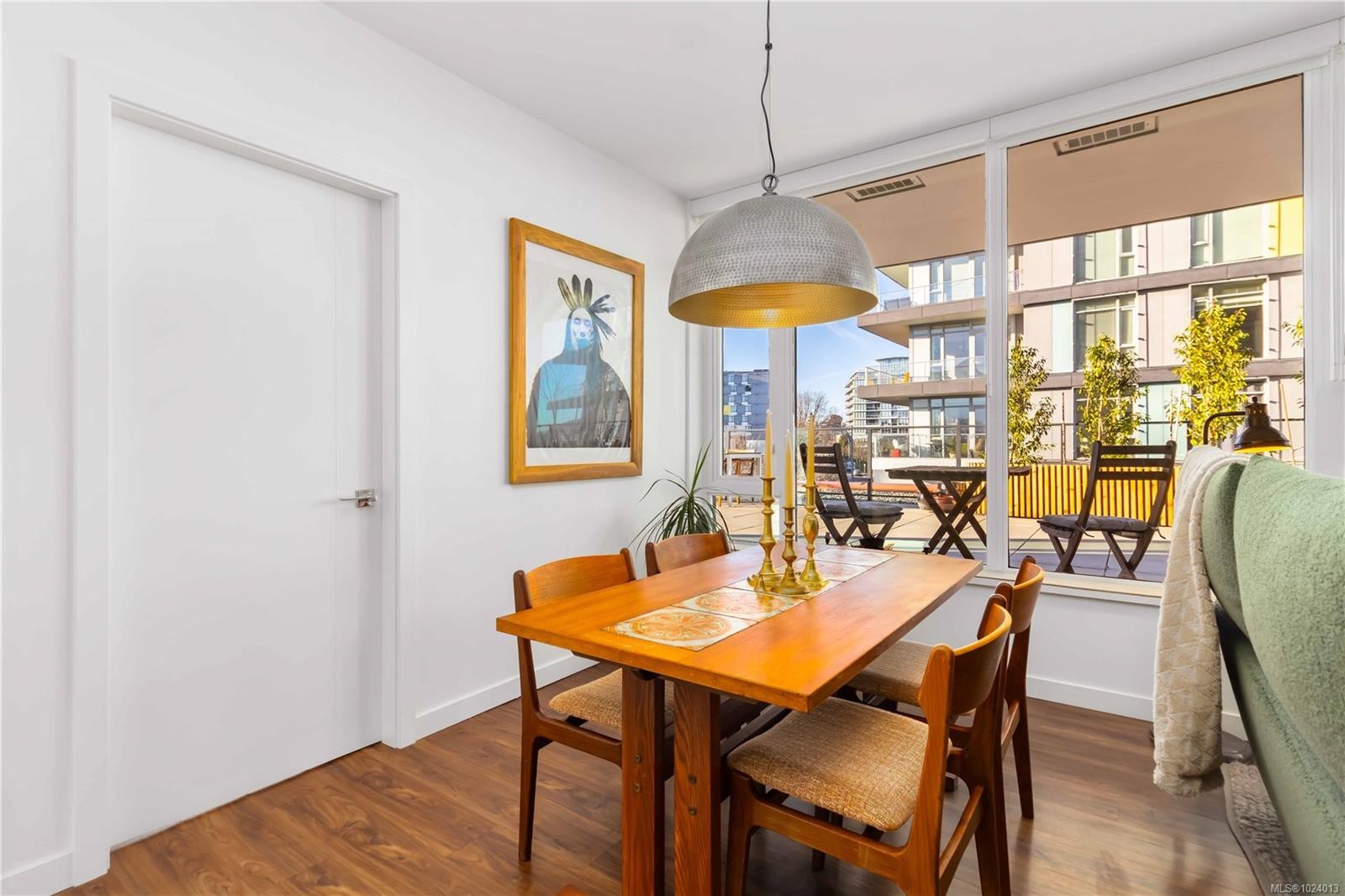 308-369 Tyee Rd, Victoria, BC - Indoor Photo Showing Dining Room