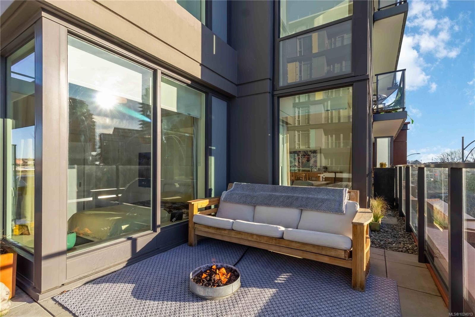 308-369 Tyee Rd, Victoria, BC - Outdoor With Exterior