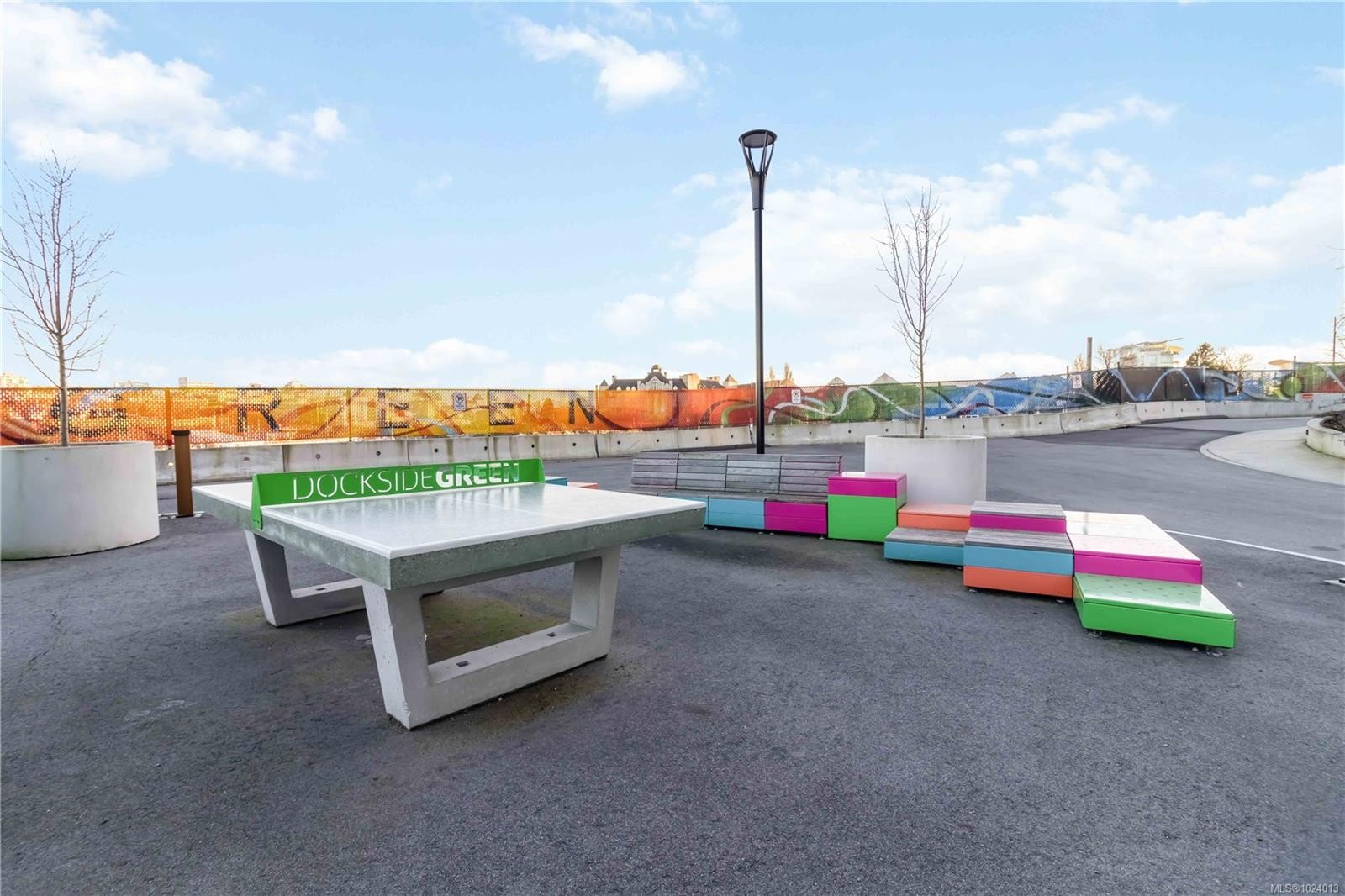 308-369 Tyee Rd, Victoria, BC - Outdoor