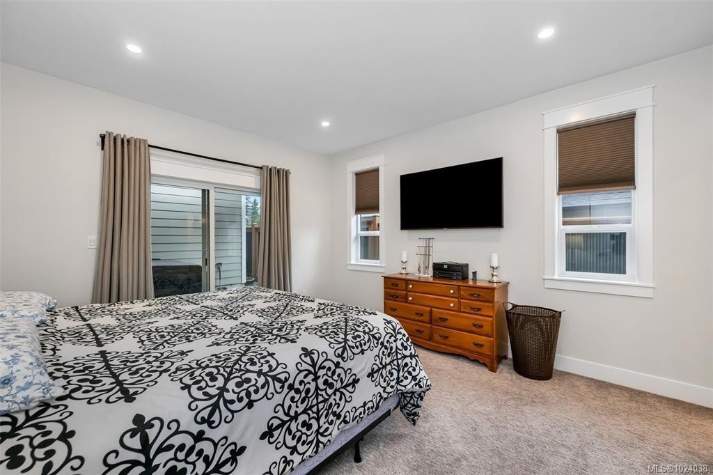 168 Edgewood Dr, Lake Cowichan, BC