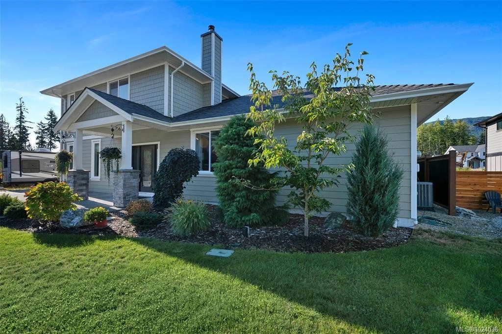 168 Edgewood Dr, Lake Cowichan, BC