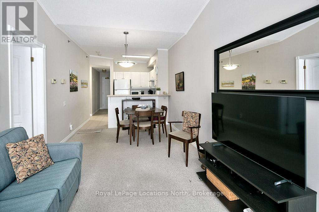402 - 34 Bayfield Street, Meaford, ON - Indoor Photo Showing Living Room