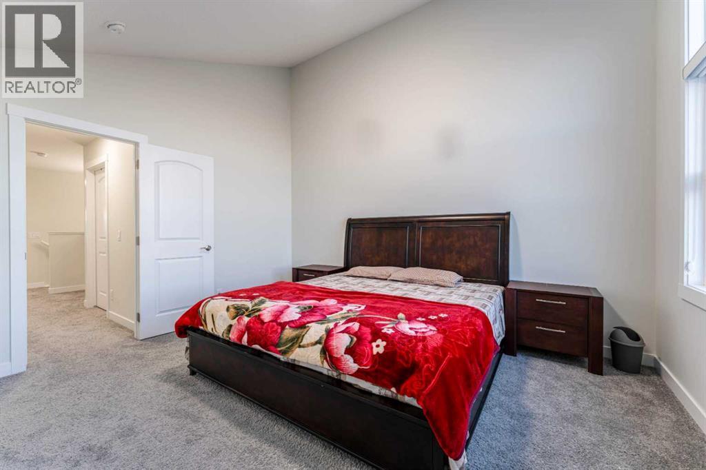 449 Chinook Winds View Sw, Airdrie, AB - Indoor Photo Showing Bedroom